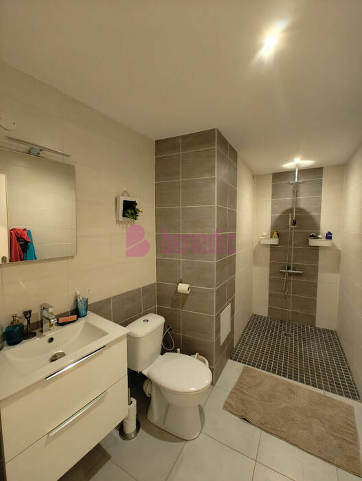 59477209f - Attribut alt par défaut.