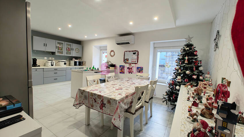 59477209c - Attribut alt par défaut.