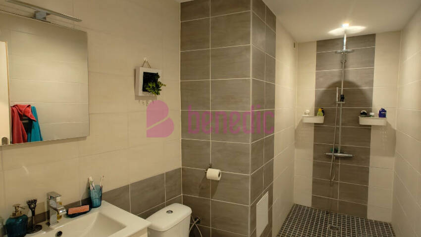 59477209f - Attribut alt par défaut.