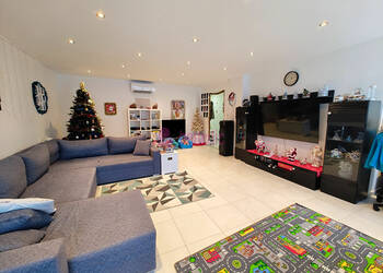 59477209b - Attribut alt par défaut.