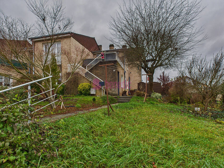 59696036c - Attribut alt par défaut.