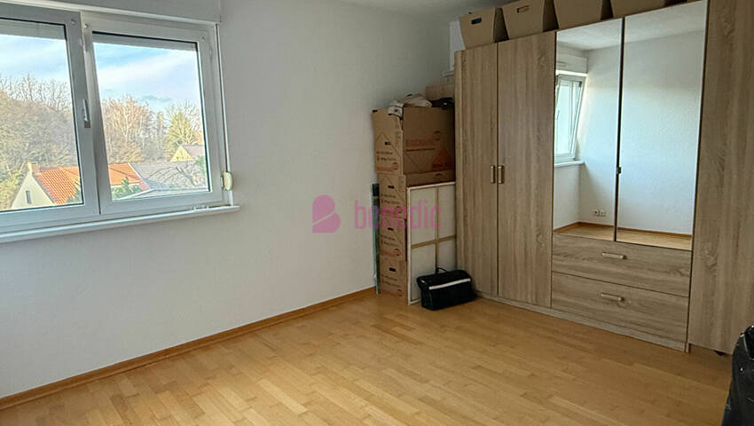 59686222d - Attribut alt par défaut.