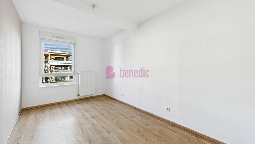 59703214k - Attribut alt par défaut.