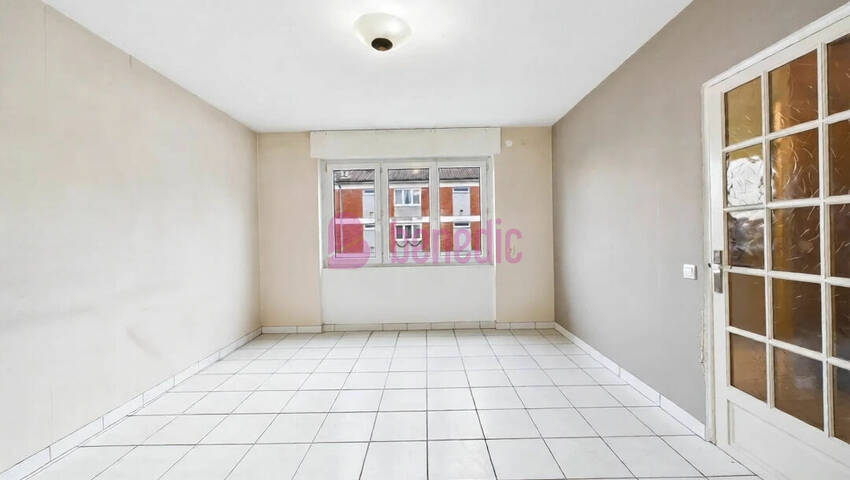 59702281d - Attribut alt par défaut.