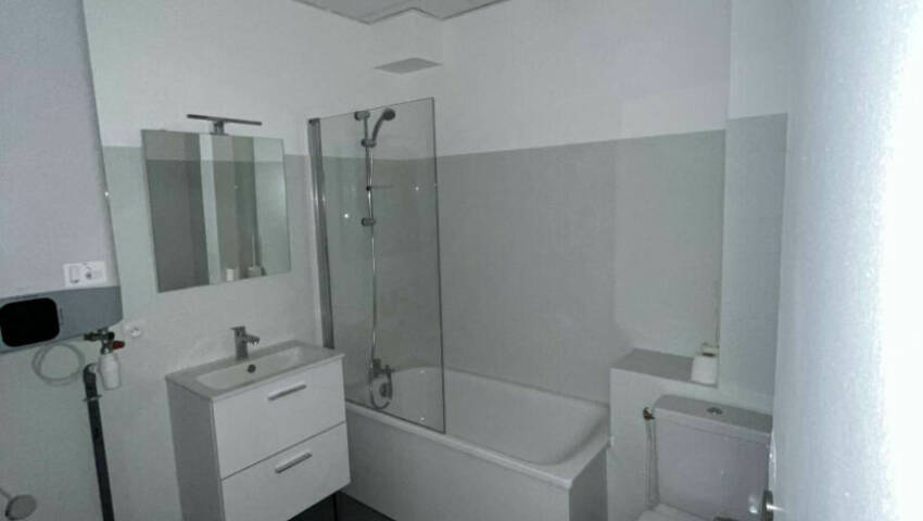 59710070d - Attribut alt par défaut.