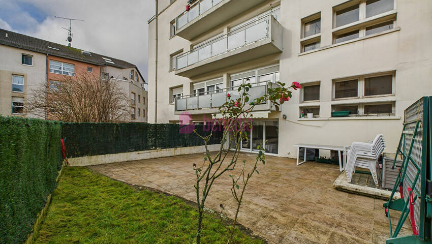 59685399a - Attribut alt par défaut.