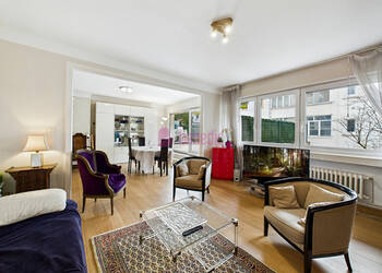 59685399c - Attribut alt par défaut.