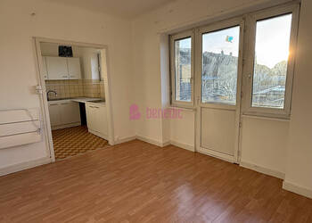 59710512a - Attribut alt par défaut.