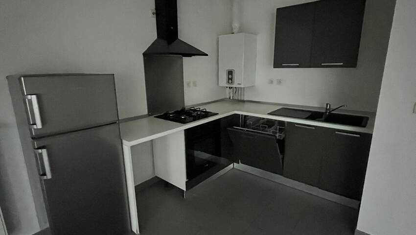 53756198d - Attribut alt par défaut.