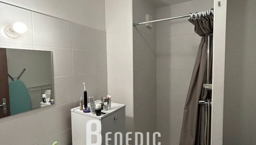 53756198g - Attribut alt par défaut.