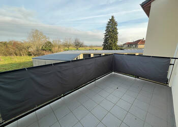 53756198b - Attribut alt par défaut.