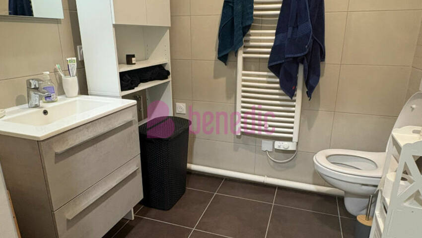 59707006g - Attribut alt par défaut.