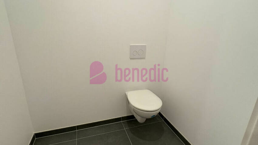 59722728g - Attribut alt par défaut.