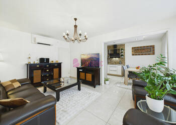 47934438c - Attribut alt par défaut.