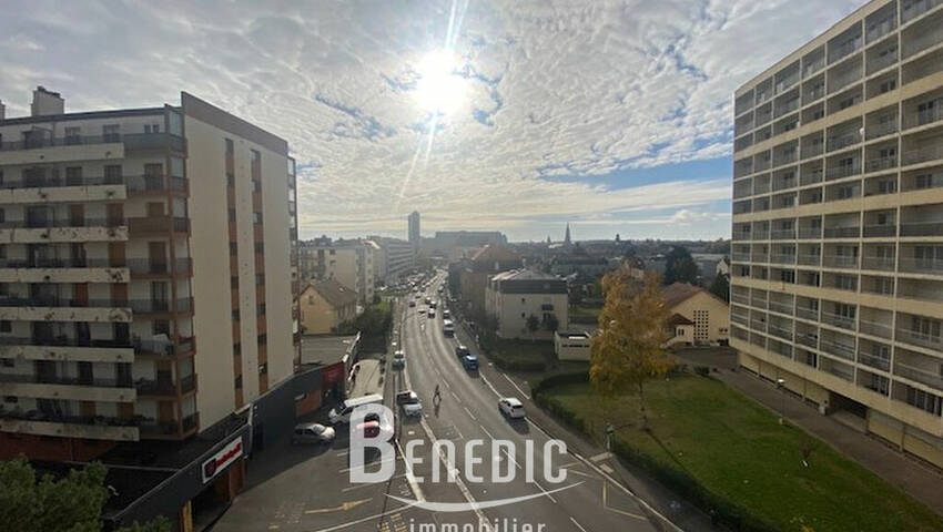 47934438g - Attribut alt par défaut.