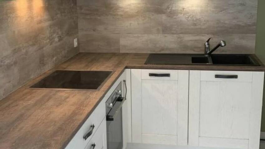 57071803b - Attribut alt par défaut.