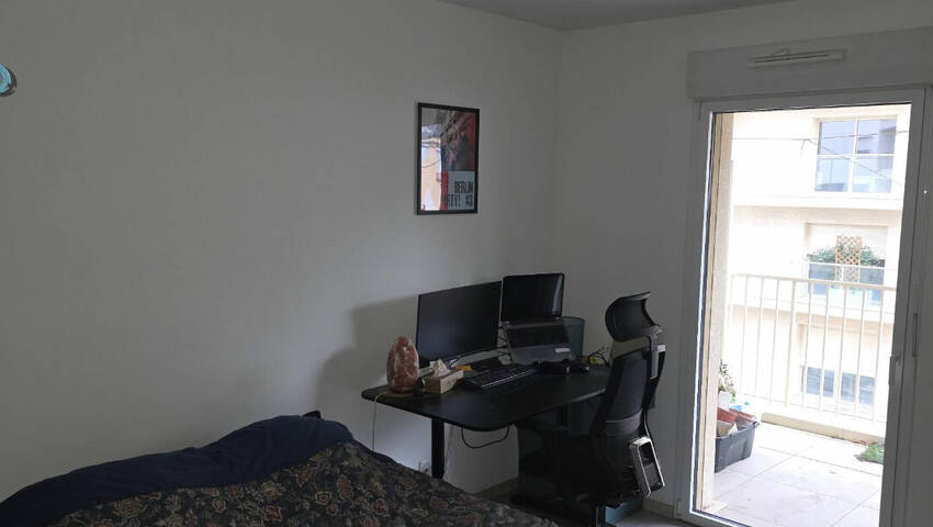 59723950b - Attribut alt par défaut.