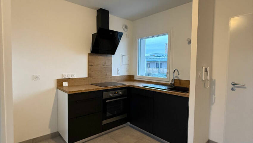 59755243c - Attribut alt par défaut.