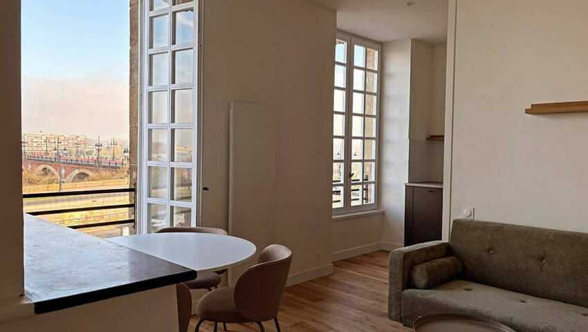 59756444a - Attribut alt par défaut.