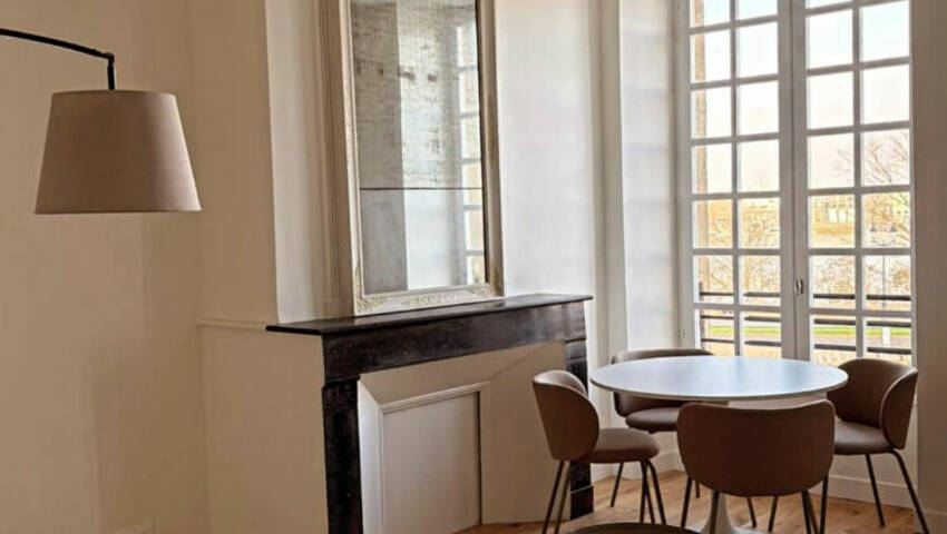 59756444b - Attribut alt par défaut.