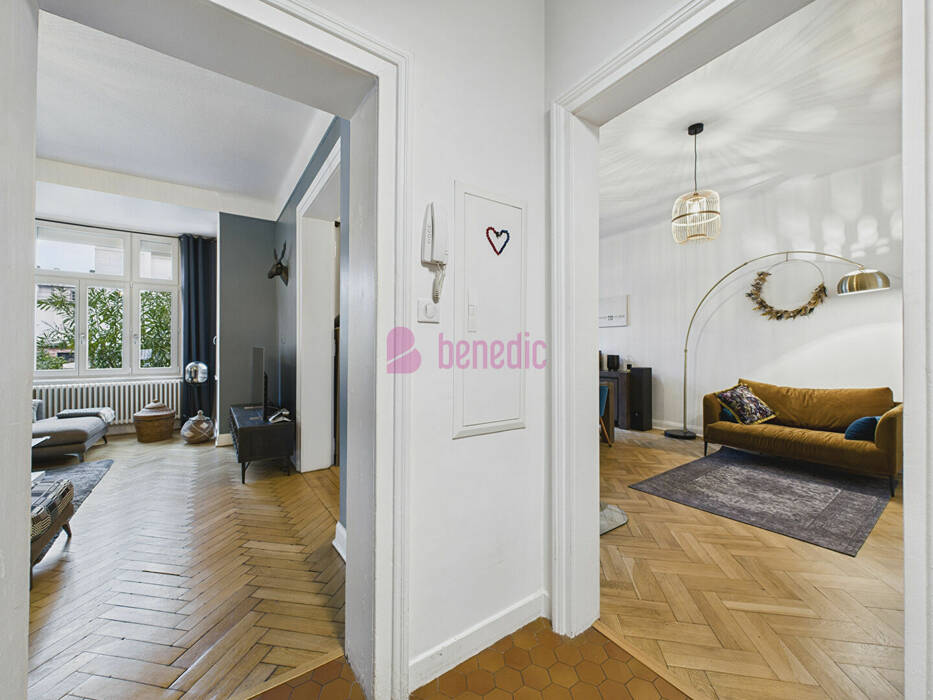 59720666c - Attribut alt par défaut.