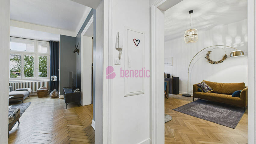 59720666c - Attribut alt par défaut.