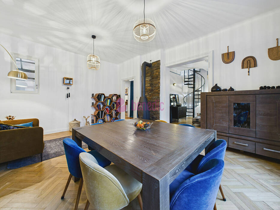 59720666f - Attribut alt par défaut.