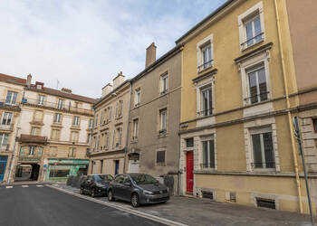 59146724b - Attribut alt par défaut.