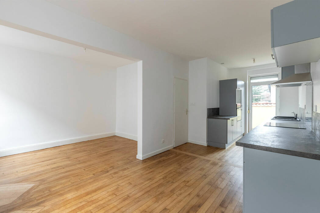 59146724d - Attribut alt par défaut.