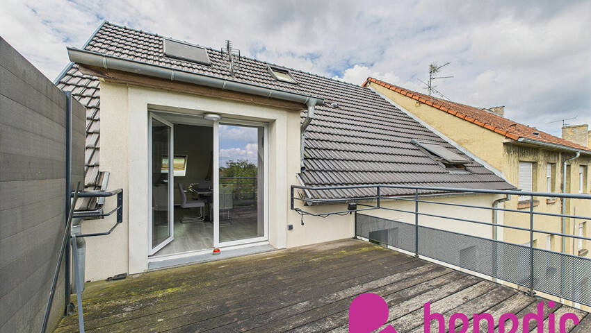 59767018d - Attribut alt par défaut.