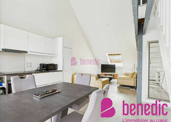 59767018b - Attribut alt par défaut.