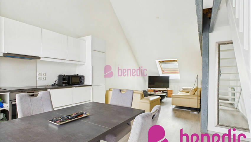 59767018b - Attribut alt par défaut.