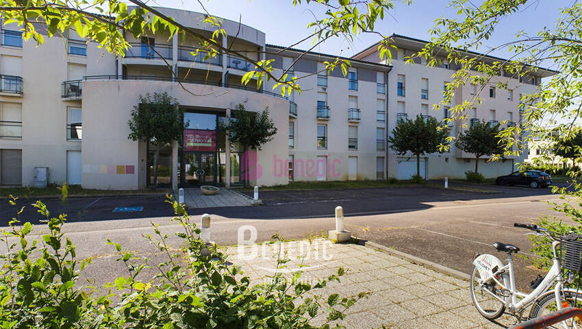 59627889a - Attribut alt par défaut.