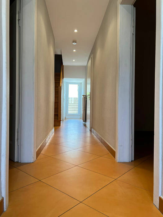 59686015c - Attribut alt par défaut.