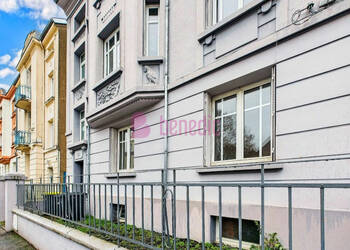 59731377a - Attribut alt par défaut.