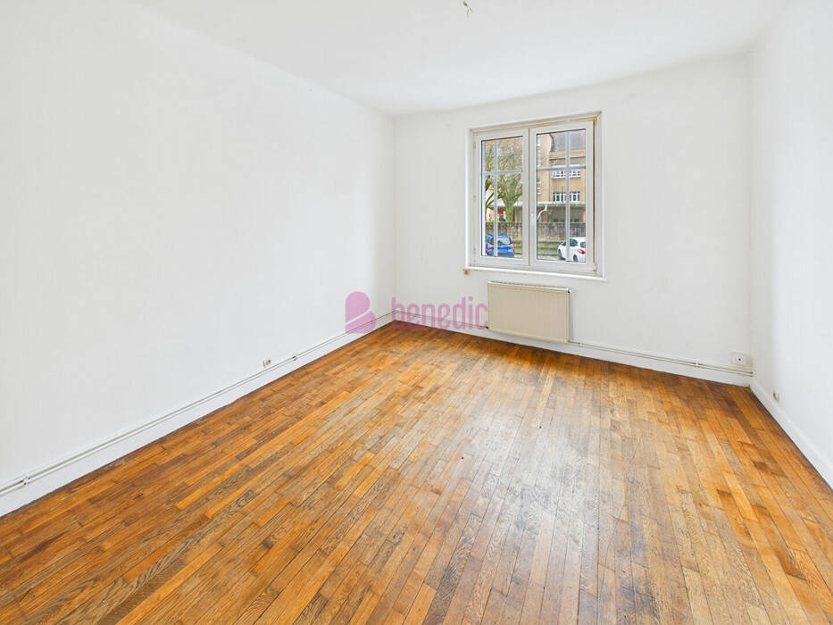 59731377e - Attribut alt par défaut.