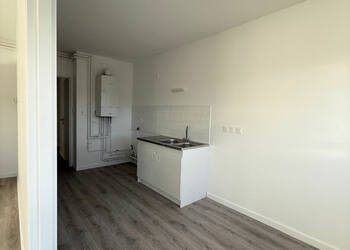 59664940c - Attribut alt par défaut.