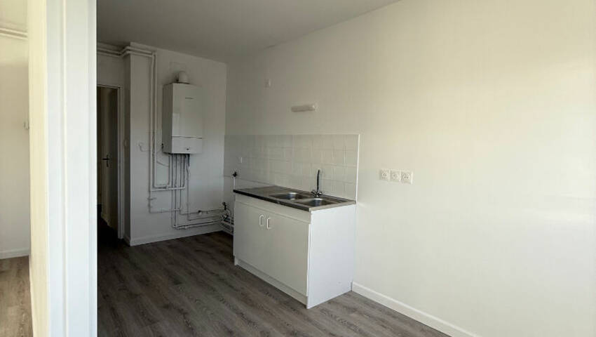 59664940c - Attribut alt par défaut.