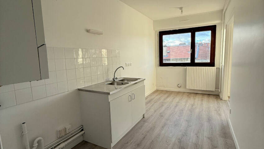 59664940d - Attribut alt par défaut.