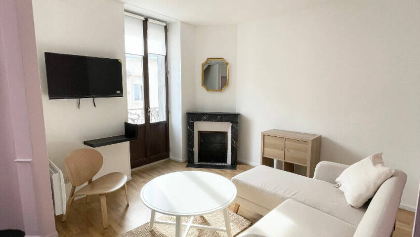 59781393b - Attribut alt par défaut.