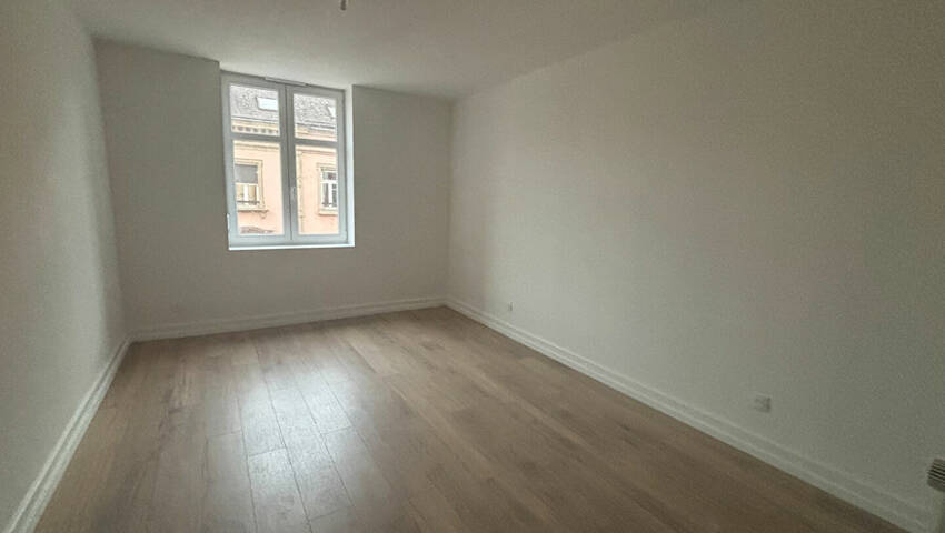 59781858f - Attribut alt par défaut.