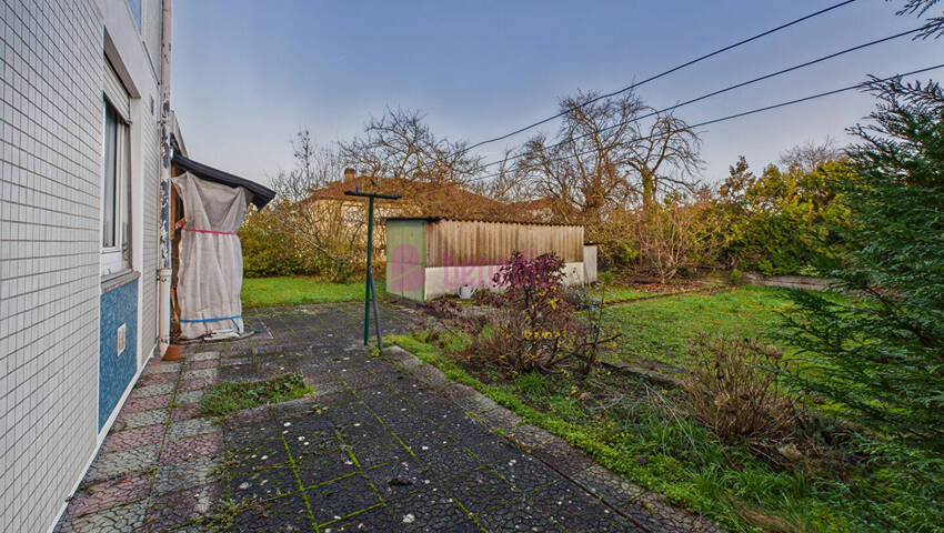 59789135e - Attribut alt par défaut.