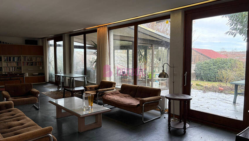 59769634c - Attribut alt par défaut.