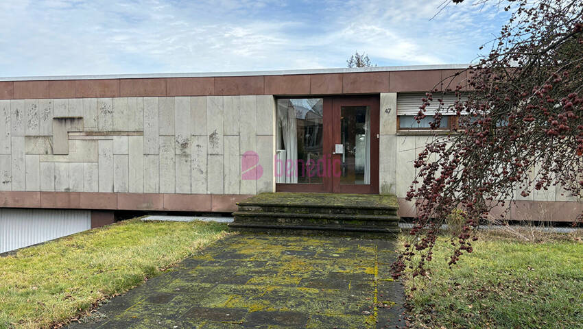 59769634a - Attribut alt par défaut.