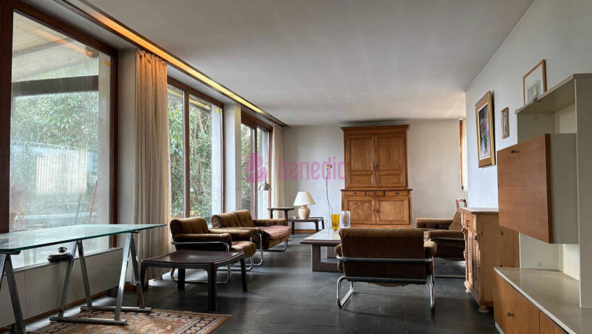 59769634b - Attribut alt par défaut.