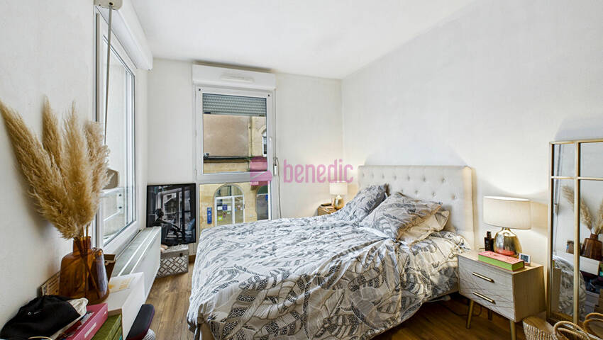 54468301k - Attribut alt par défaut.