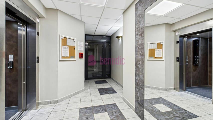 54468301o - Attribut alt par défaut.