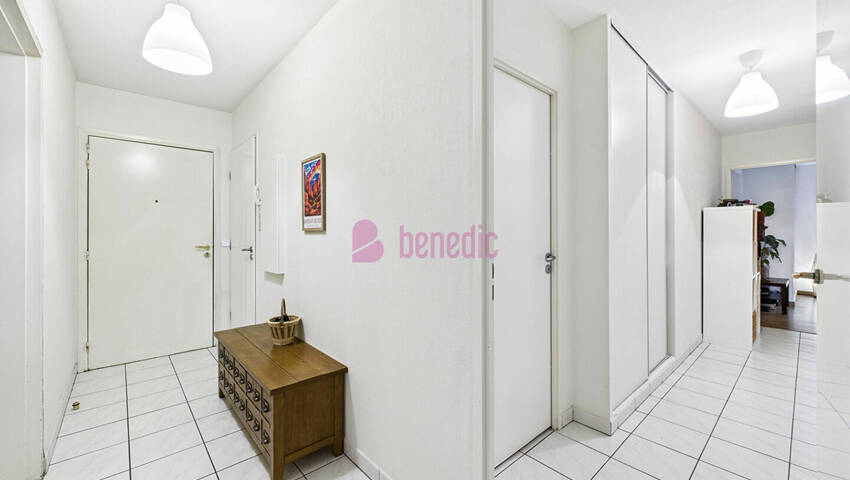 54468301q - Attribut alt par défaut.