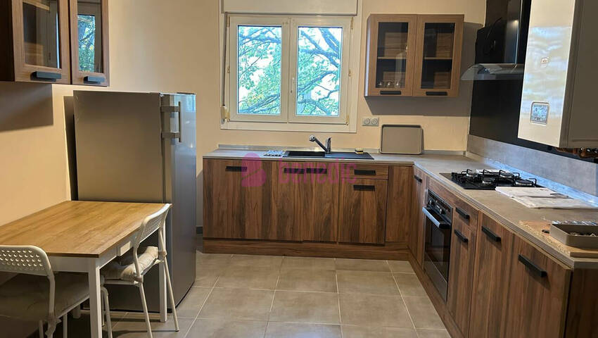 59631070a - Attribut alt par défaut.