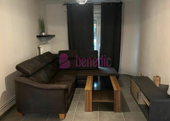 59631070b - Attribut alt par défaut.